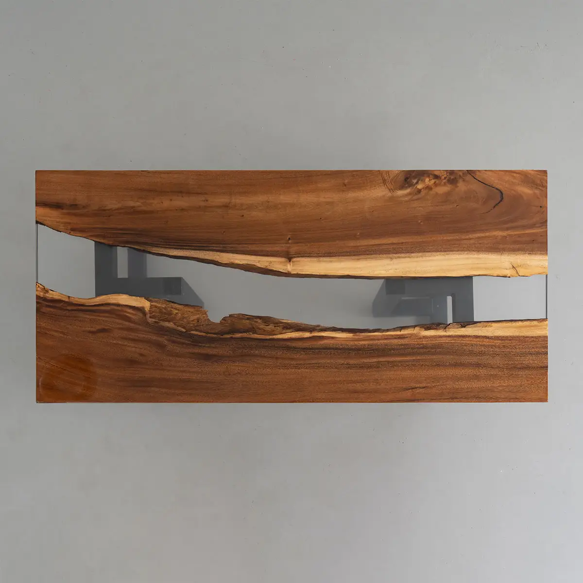 Epoxy resin table - Transparent - Image 8