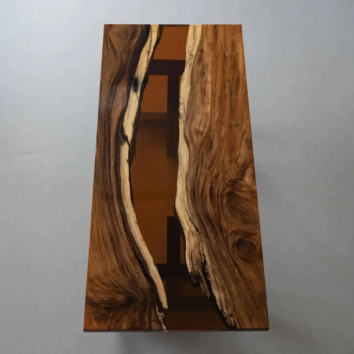 Epoxy resin table - brown - Image 4